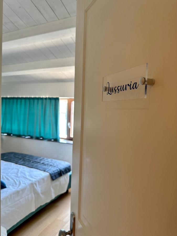C House Rooms Lake Peschiera del Garda Esterno foto